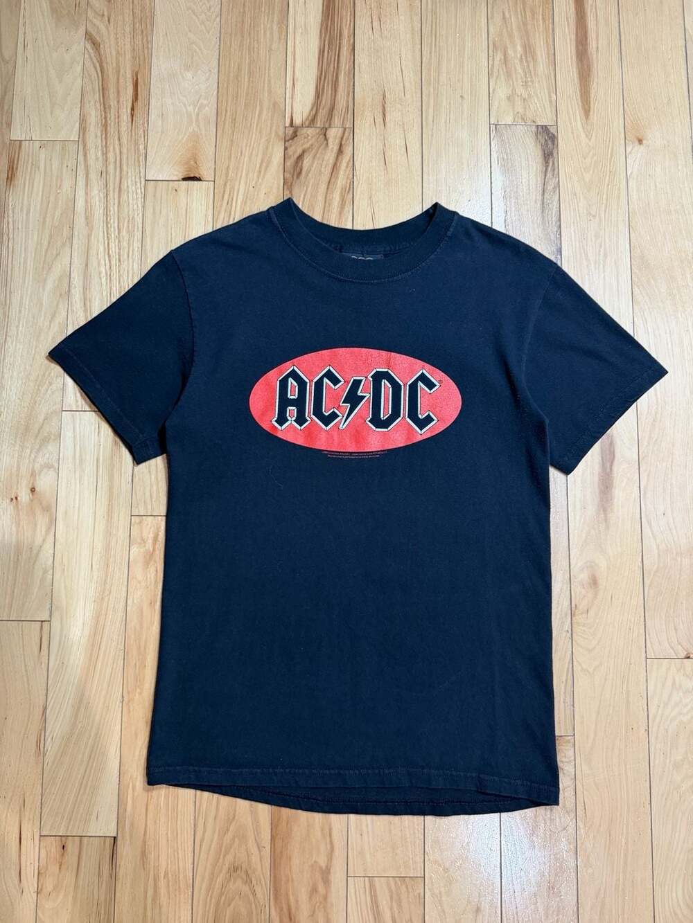 Vintage 2004 AC/DC Band Logo Oval Graphic Tee